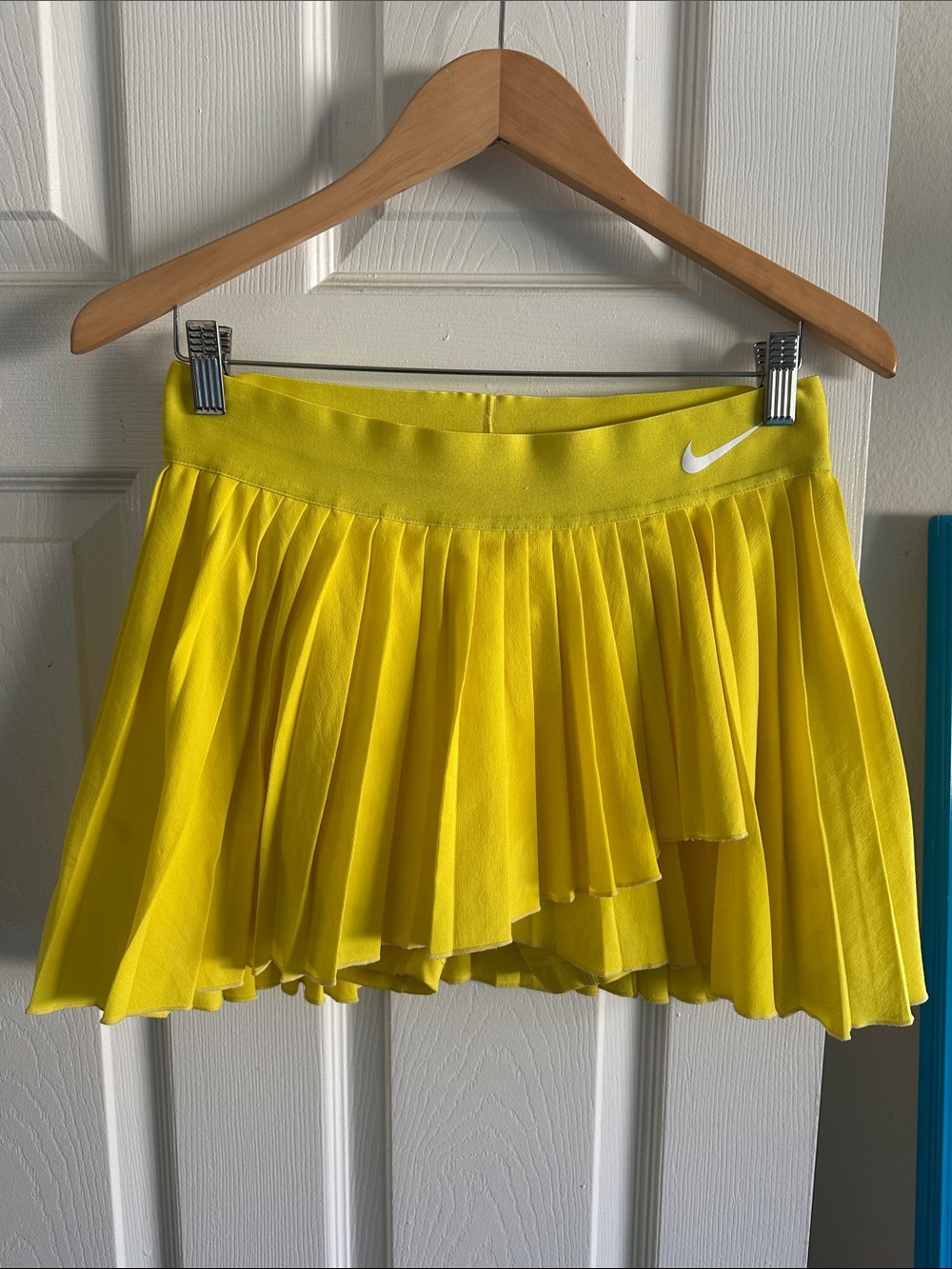 Nike victory asymmetrical Women's Bright Yellow Pleated Skater Skort